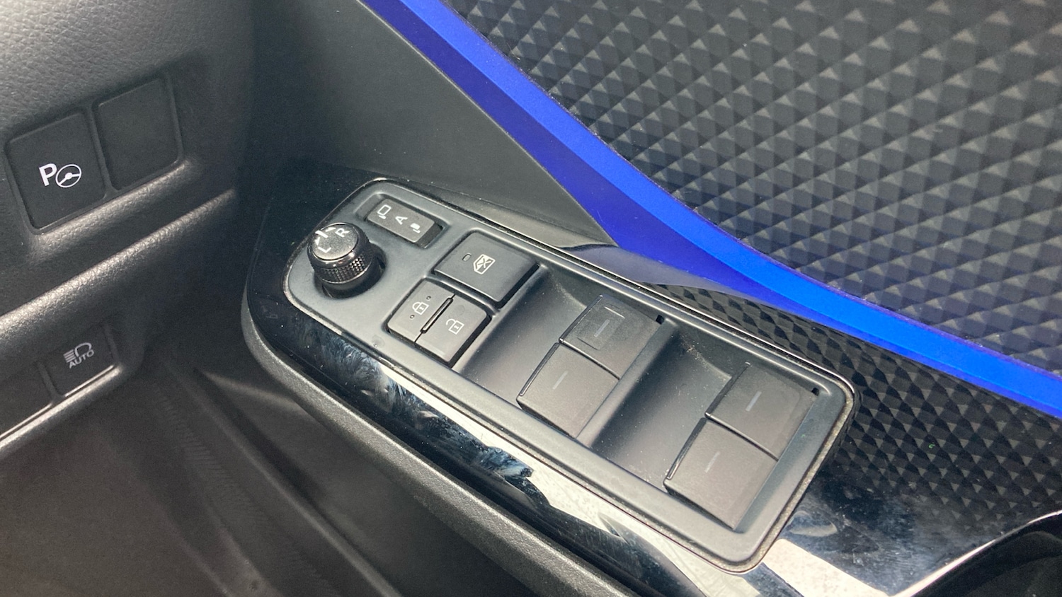 Used Toyota C-HR 2021 for sale - 76302118: Photo 21