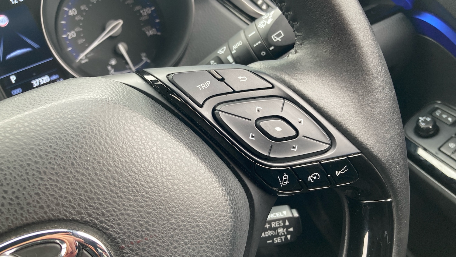 Used Toyota C-HR 2021 for sale - 76302118: Photo 23