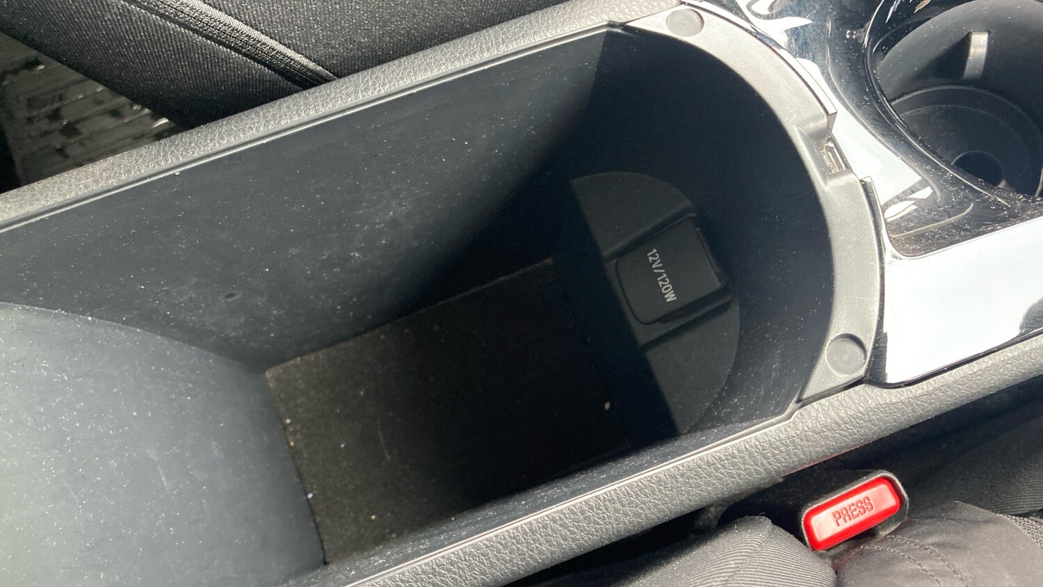 Used Toyota C-HR 2021 for sale - 76302118: Photo 30