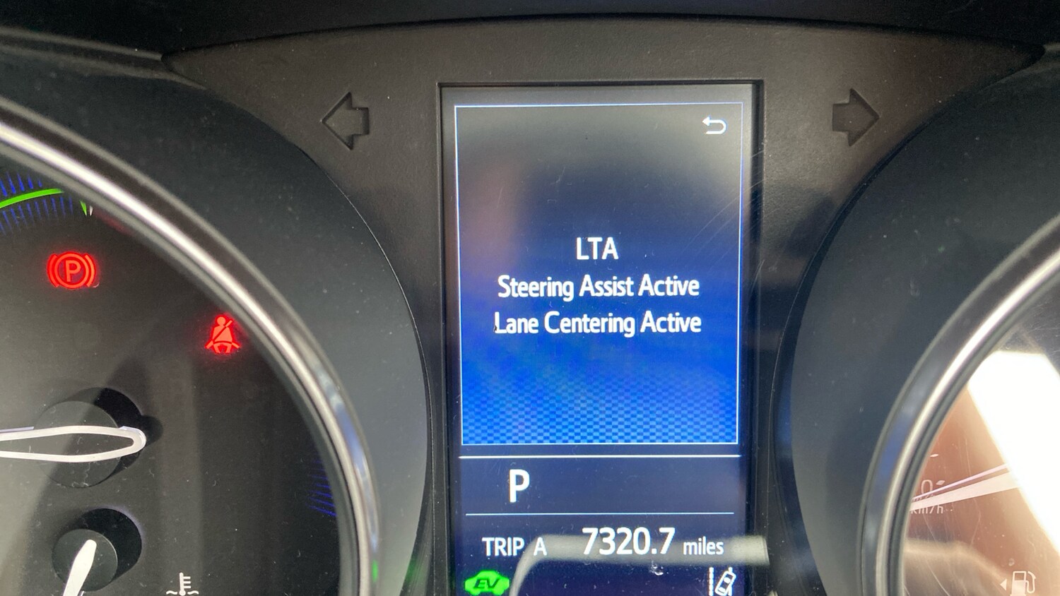 Used Toyota C-HR 2021 for sale - 76302118: Photo 40