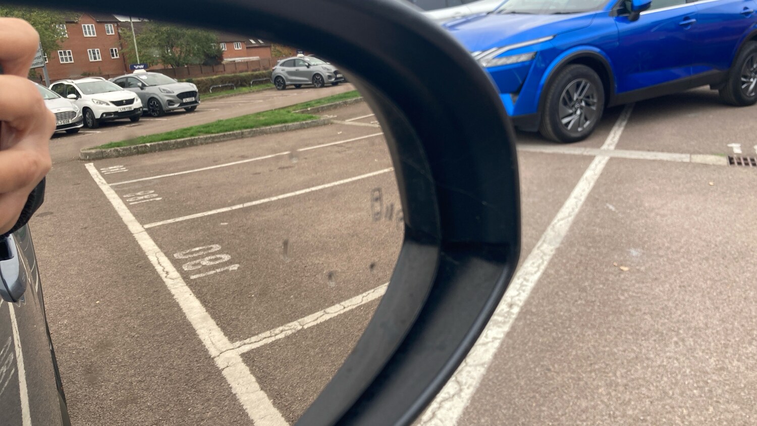 Used Toyota C-HR 2021 for sale - 76302118: Photo 43