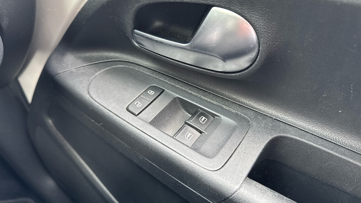 Used Volkswagen up! 2018 for sale - 77676168: Photo 21