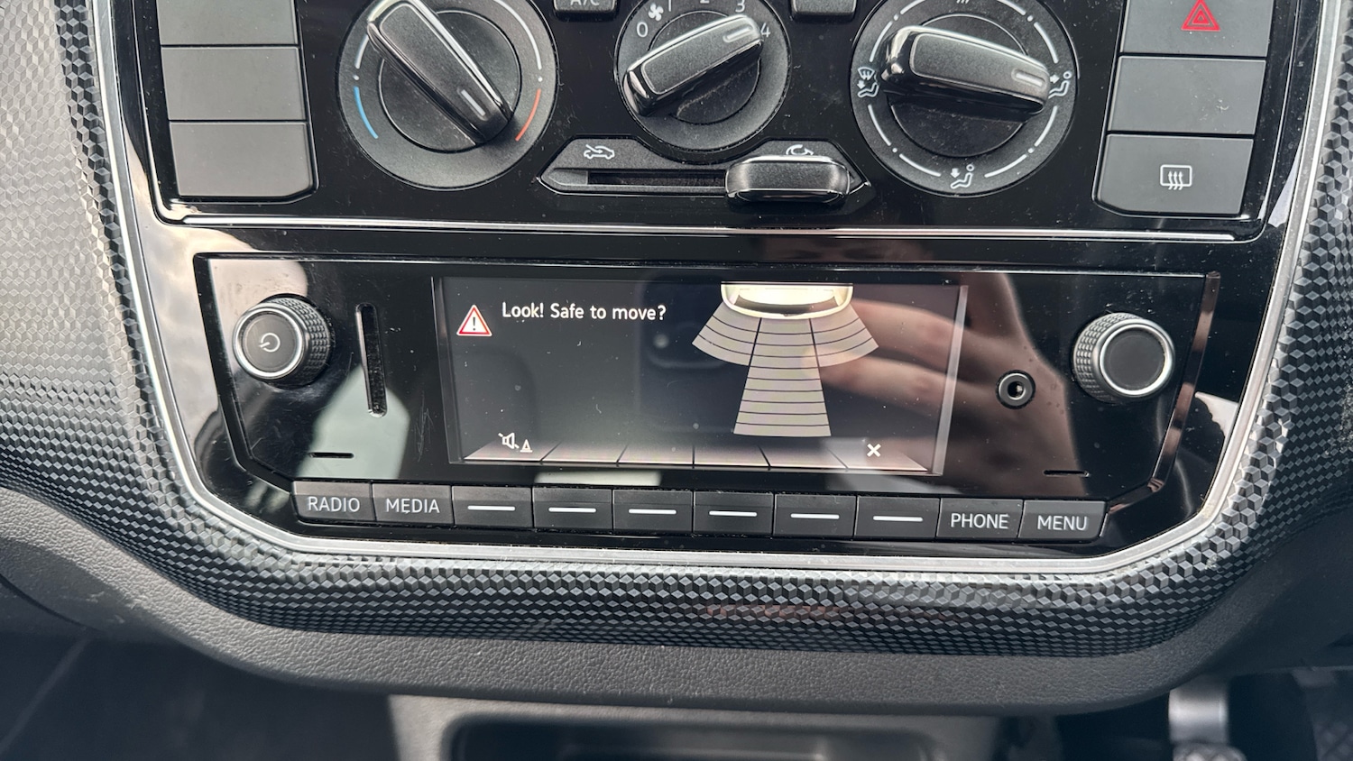 Used Volkswagen up! 2018 for sale - 77676168: Photo 28