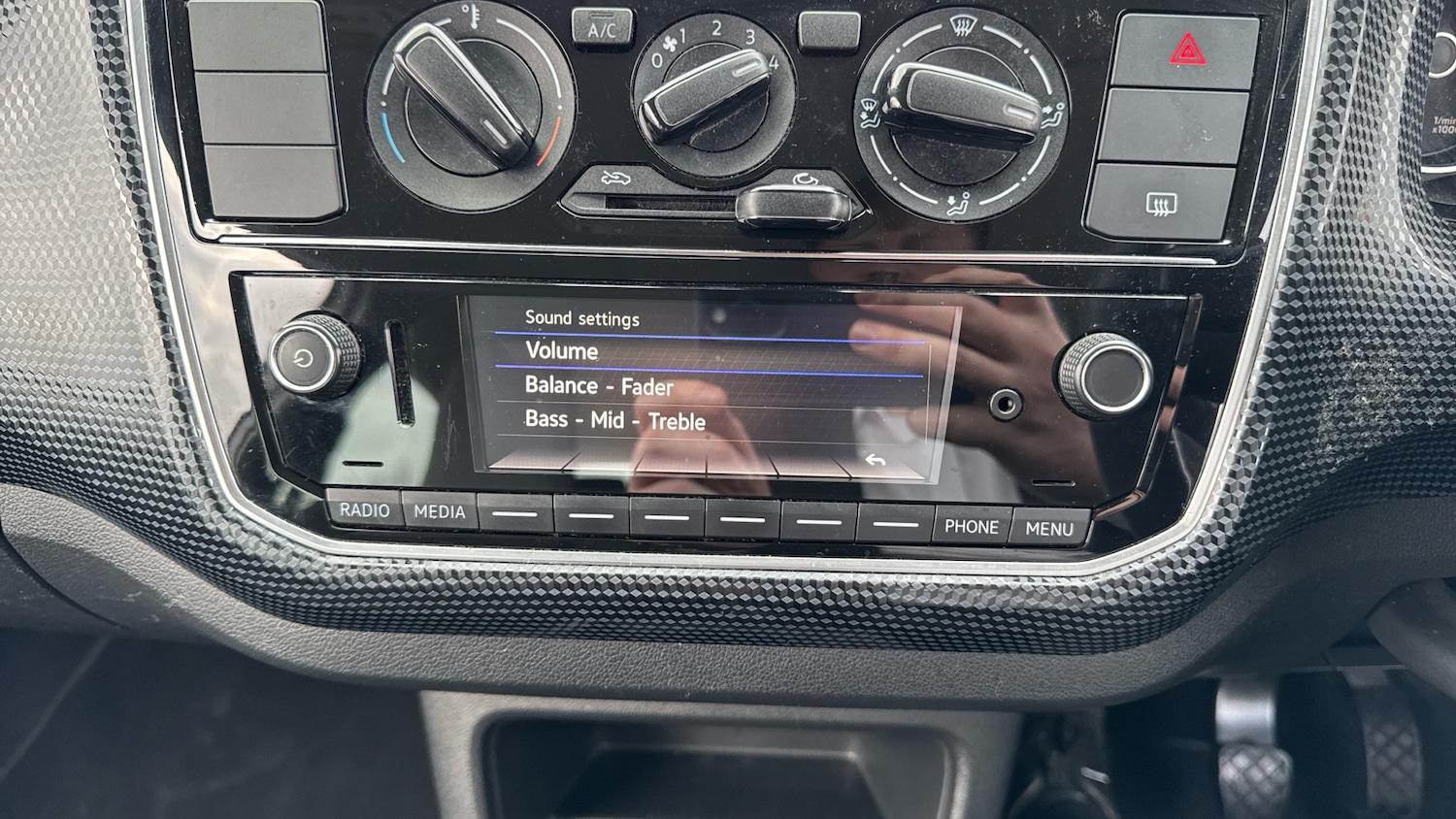 Used Volkswagen up! 2018 for sale - 77676168: Photo 32