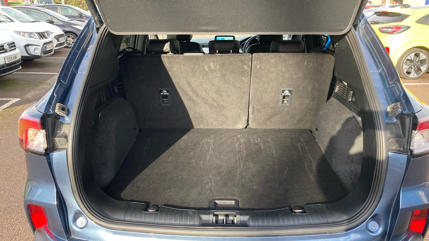 Used Ford Kuga 2023 for sale - 77262177: Photo 4