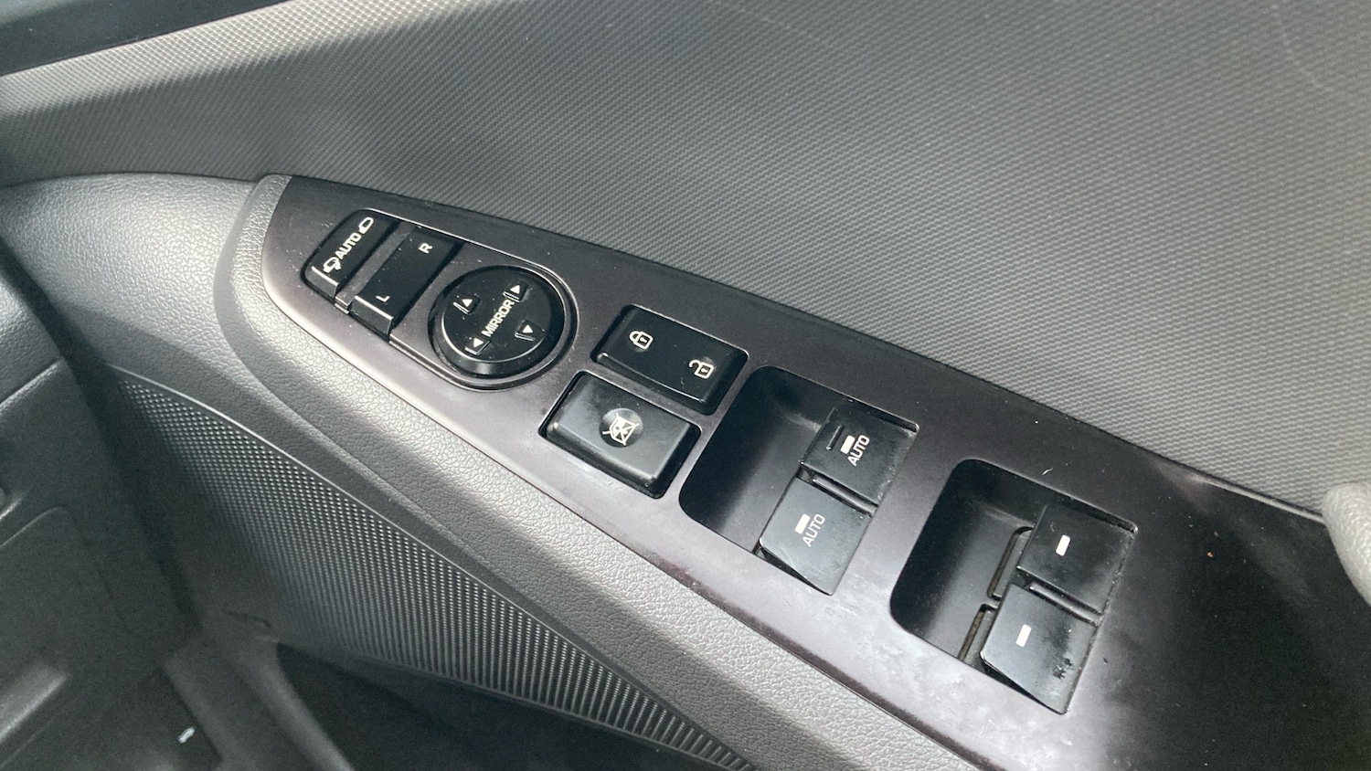 Used Hyundai IONIQ 2018 for sale - 77076993: Photo 21