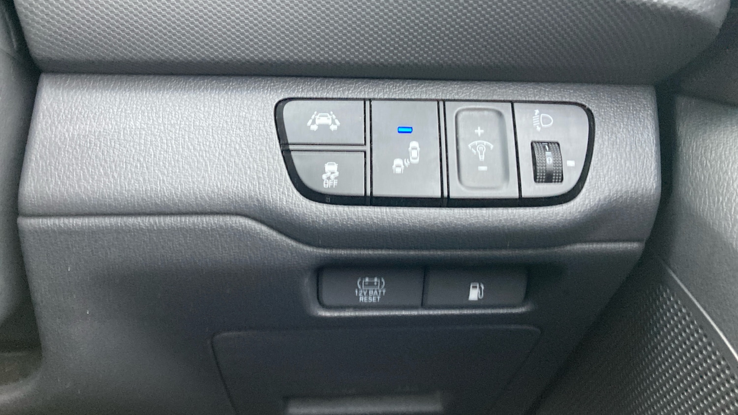 Used Hyundai IONIQ 2018 for sale - 77076993: Photo 24