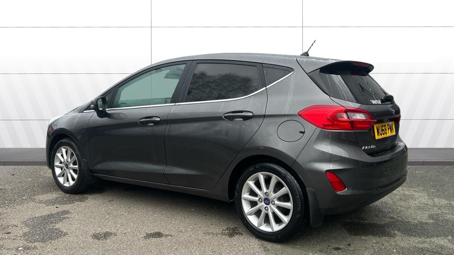 Used Ford Fiesta 2018 for sale - 77871970: Photo 2