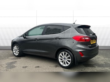 Used Ford Fiesta 2018 for sale - 77871970: Photo