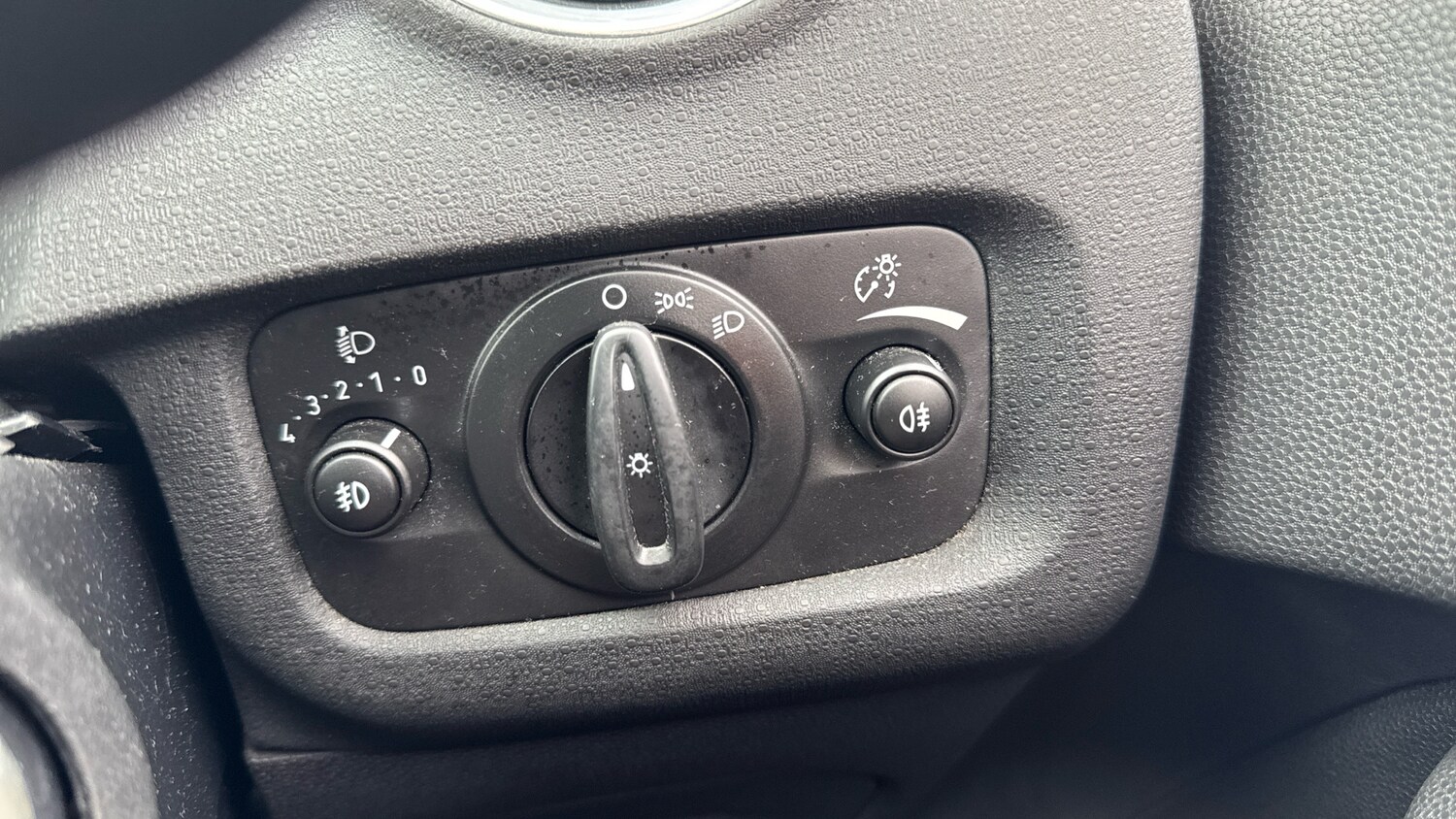 Used Ford Fiesta 2014 for sale - 77465571: Photo 25