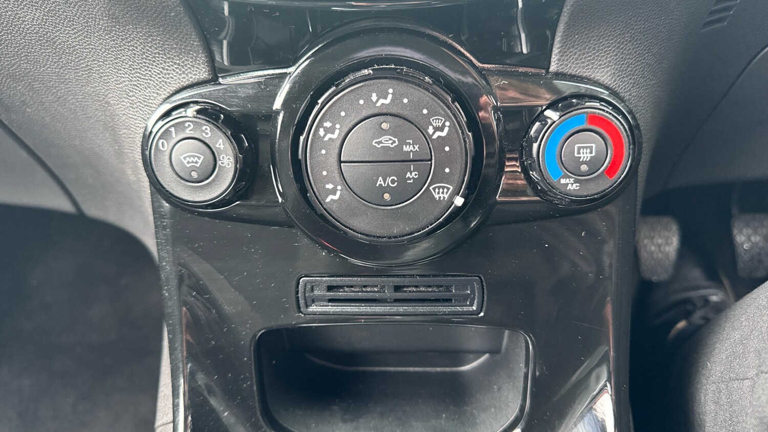 Used Ford Fiesta 2014 for sale - 77465571: Photo 29