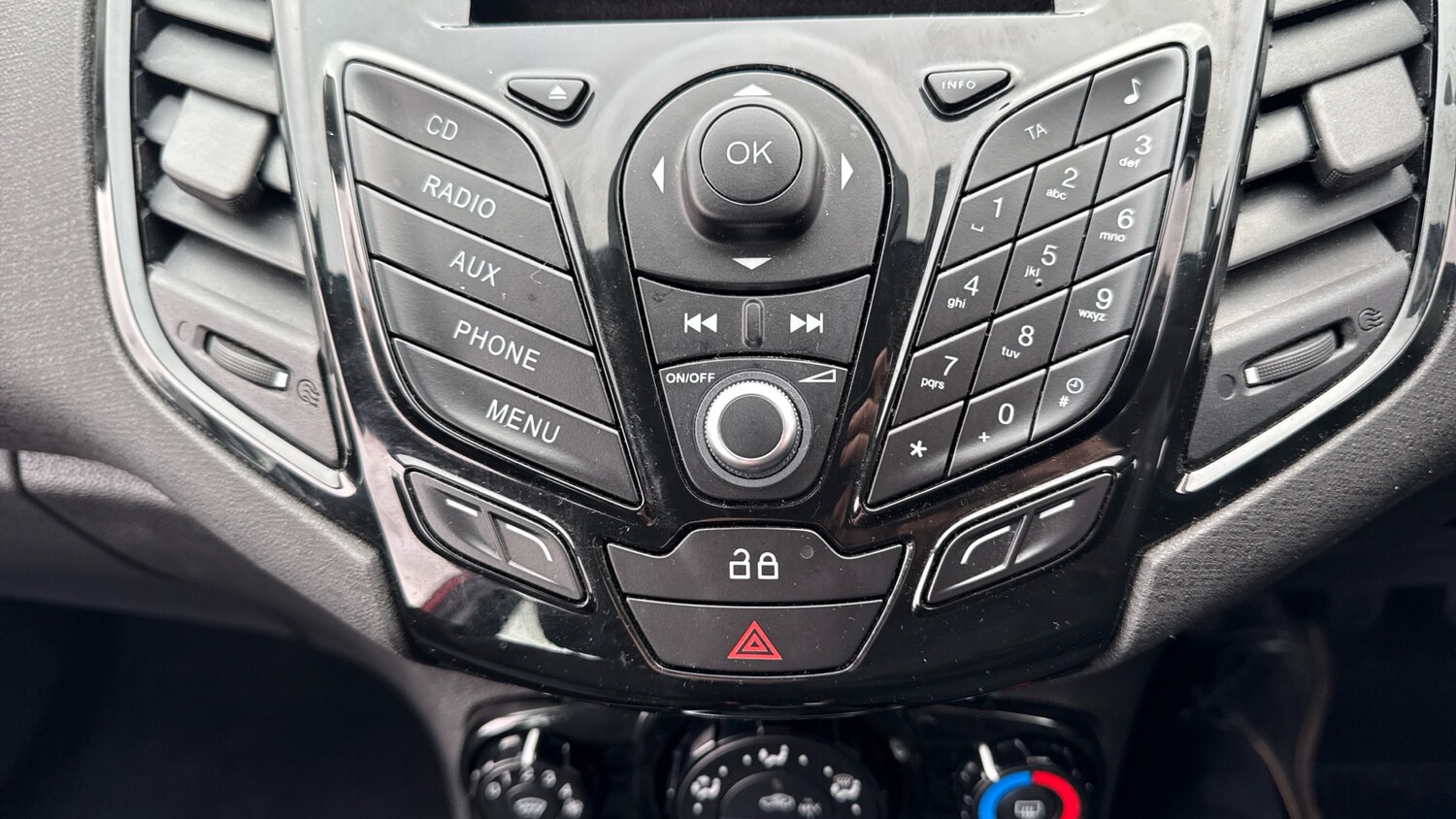 Used Ford Fiesta 2014 for sale - 77465571: Photo 30