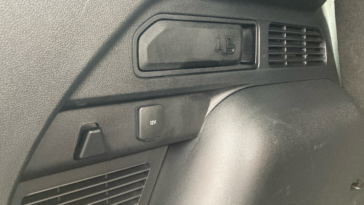 Used Ford Kuga 2025 for sale - 76951003: Photo 36