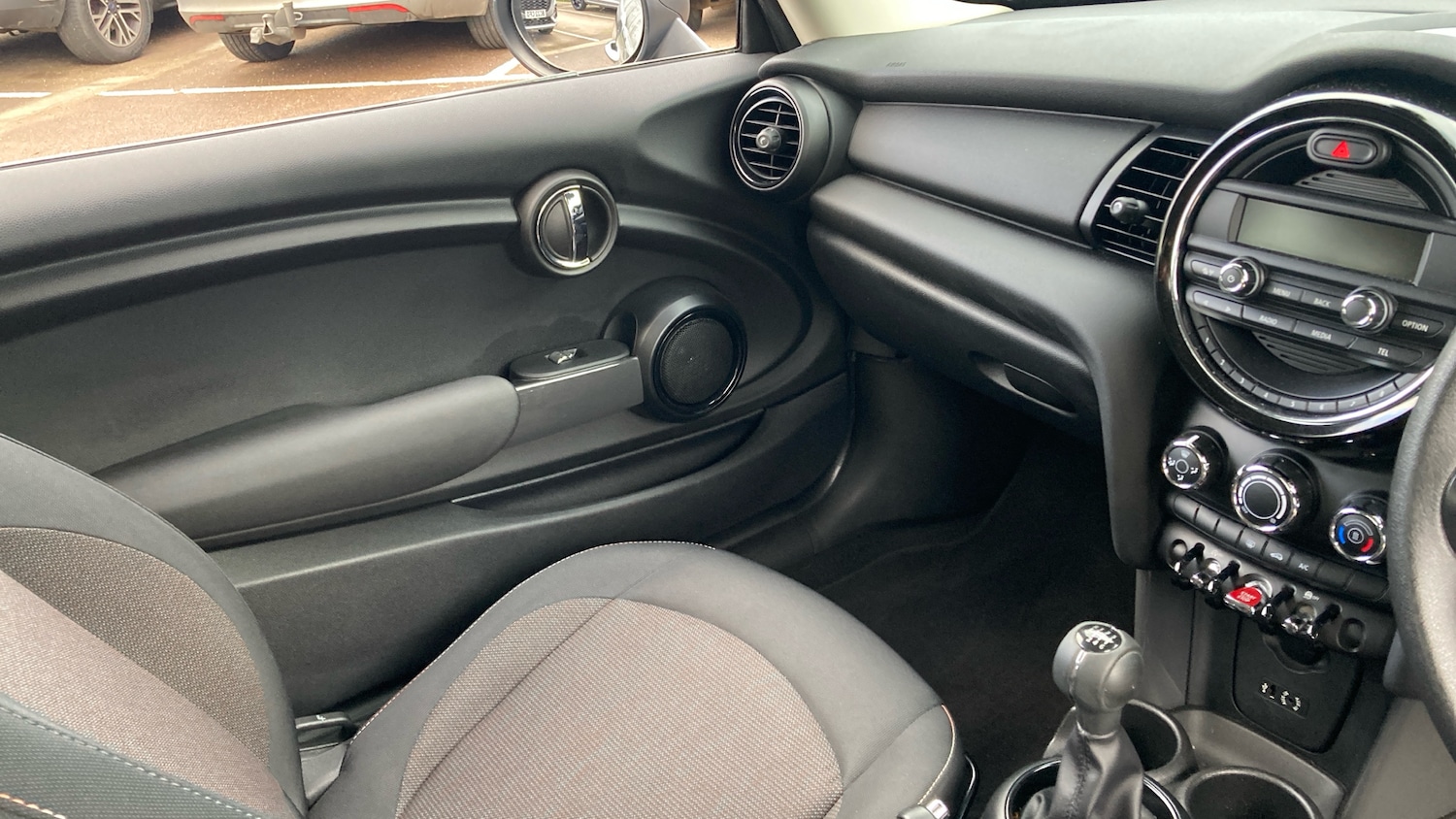 Used MINI Hatch 2017 for sale - 76910927: Photo 14