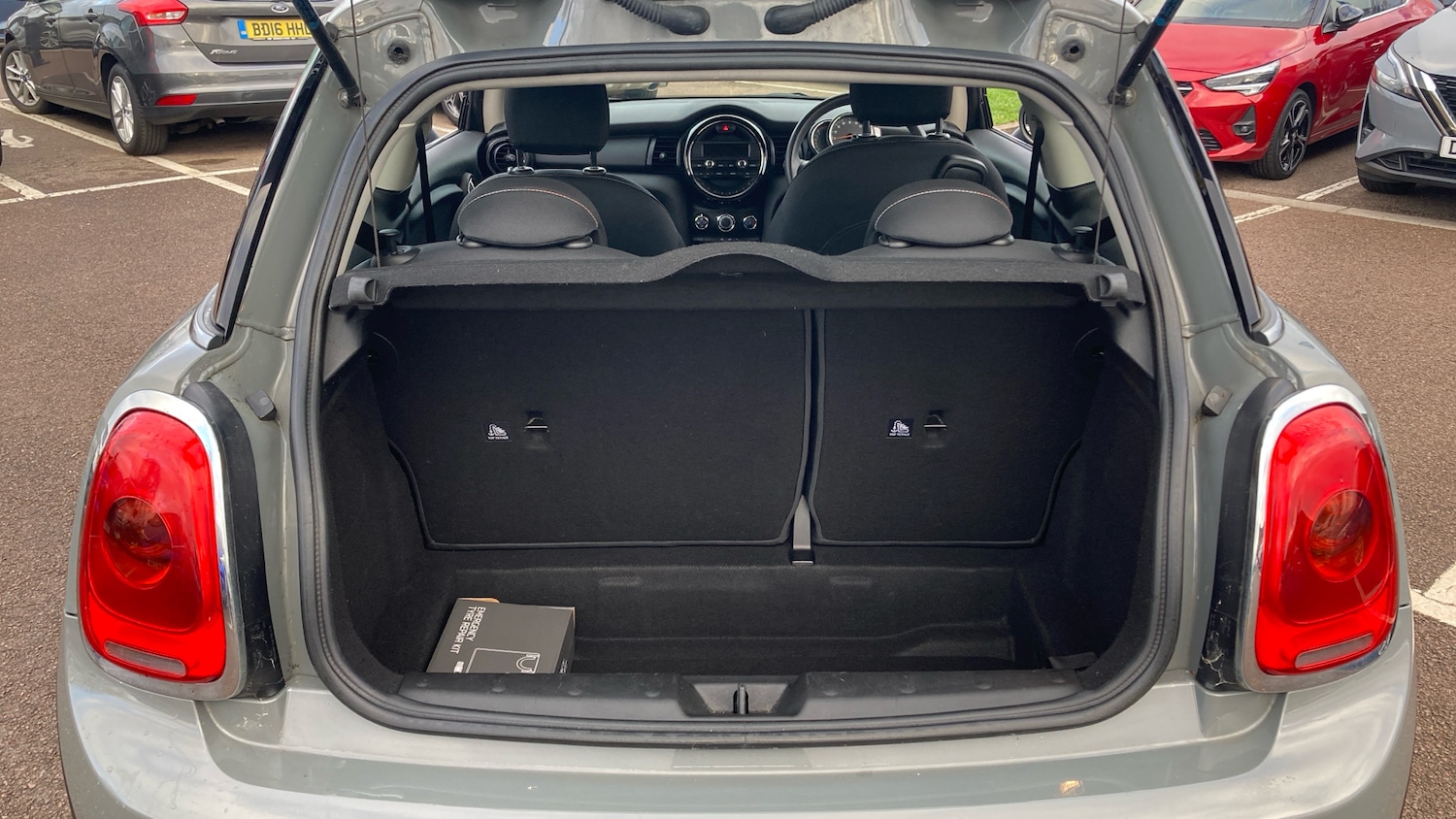 Used MINI Hatch 2017 for sale - 76910927: Photo 4