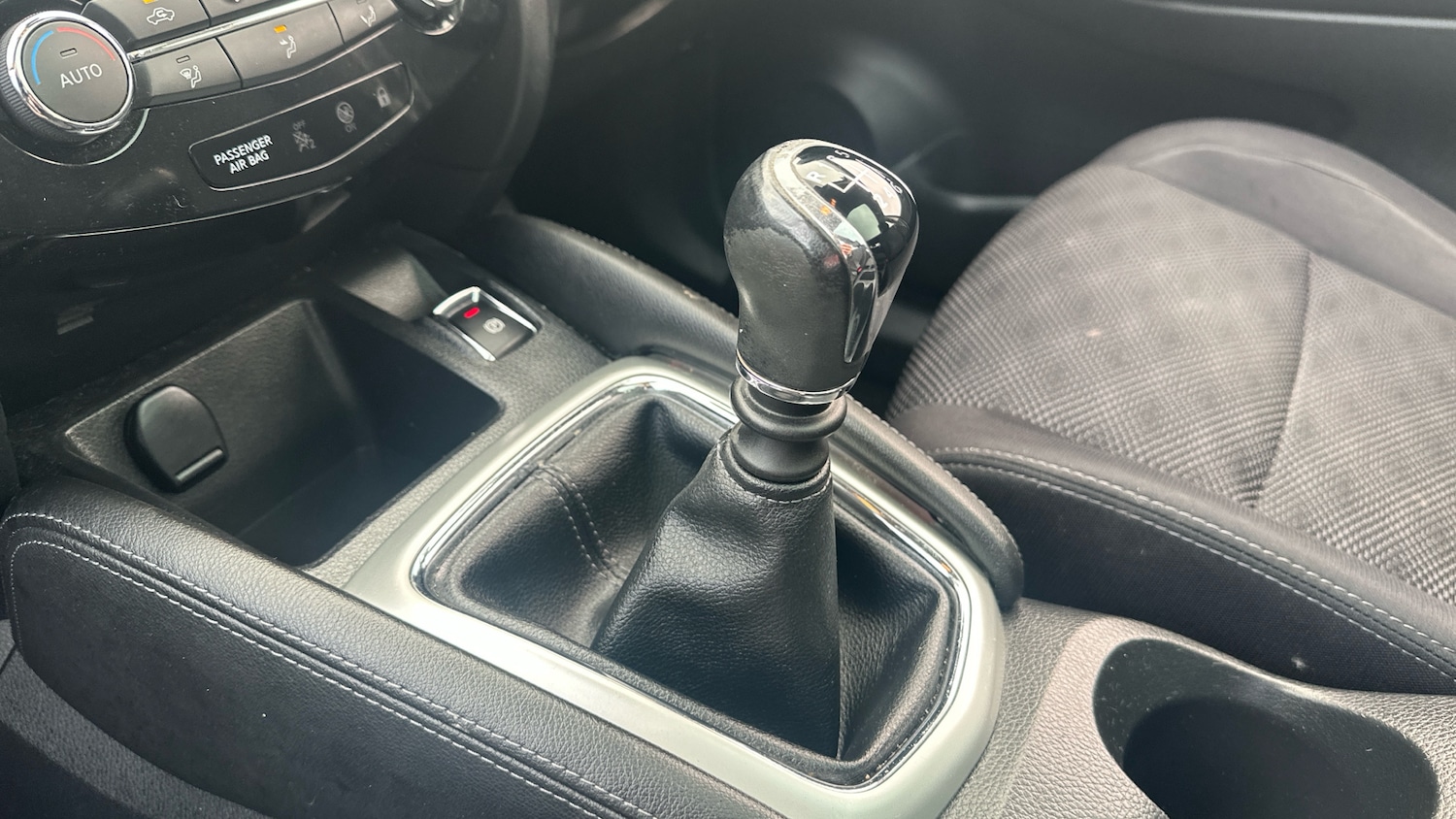 Used Nissan Qashqai 2016 for sale - 76437014: Photo 13