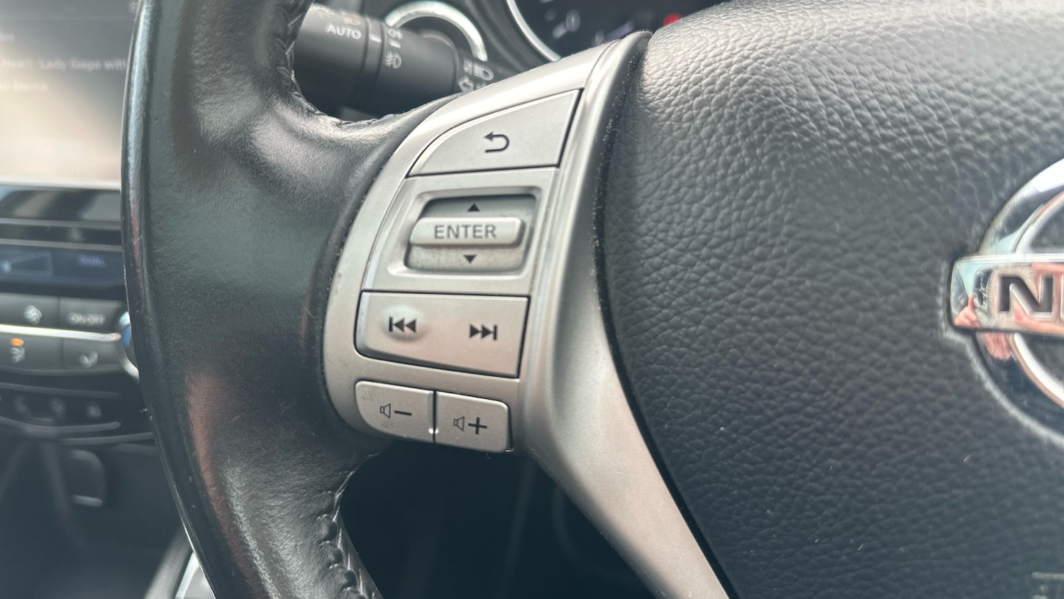 Used Nissan Qashqai 2016 for sale - 76437014: Photo 25