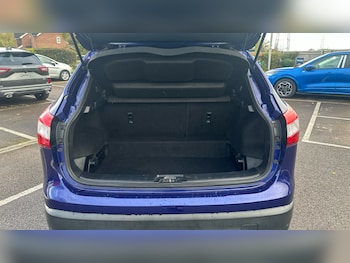 Used Nissan Qashqai 2016 for sale - 76437014: Photo