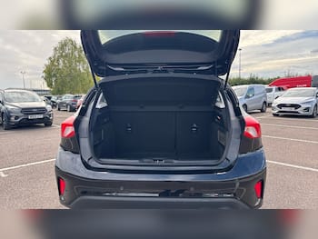Used Ford Focus 2019 for sale - 79771316: Photo