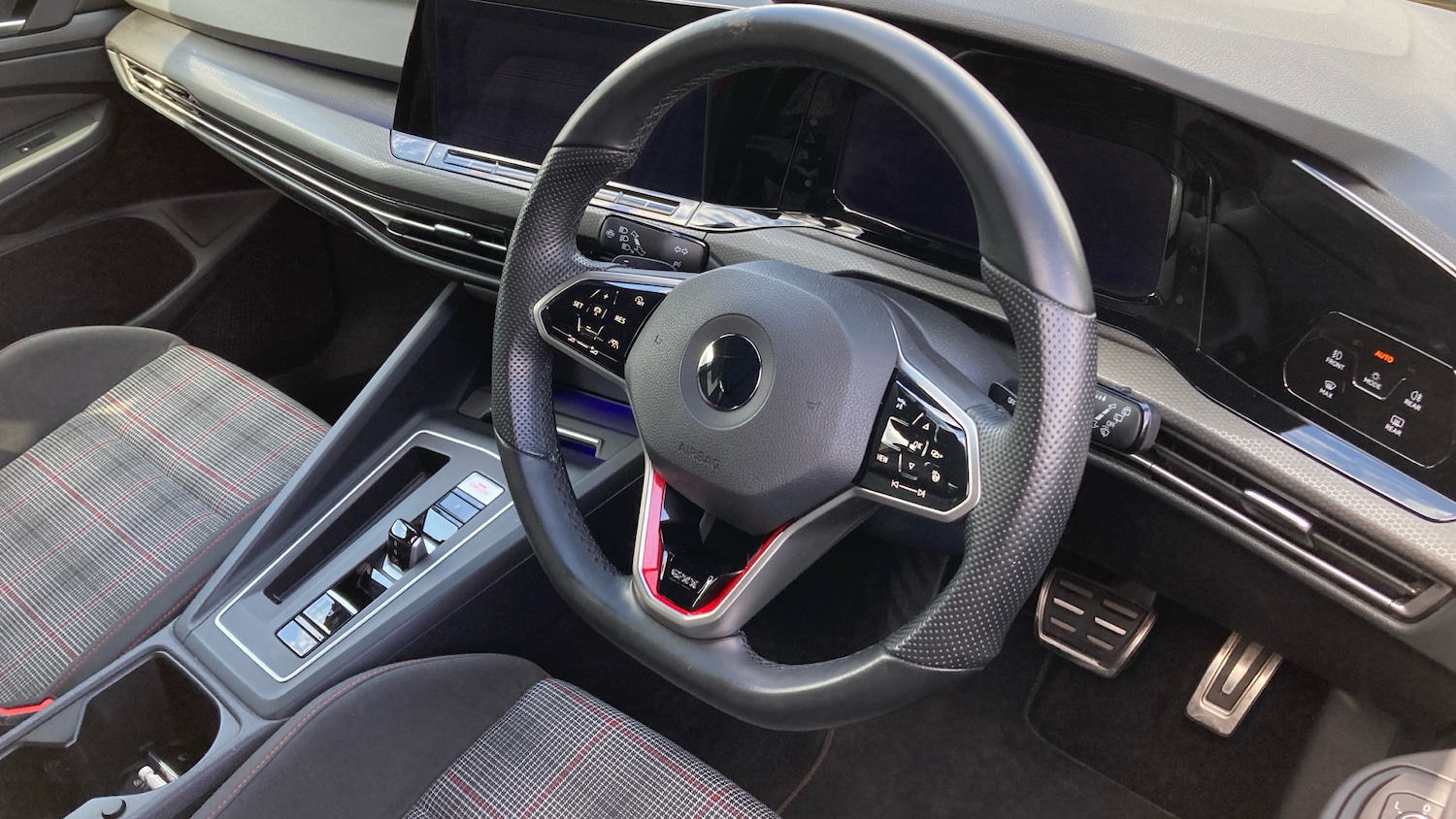 Used Volkswagen Golf 2020 for sale - 76430727: Photo 11