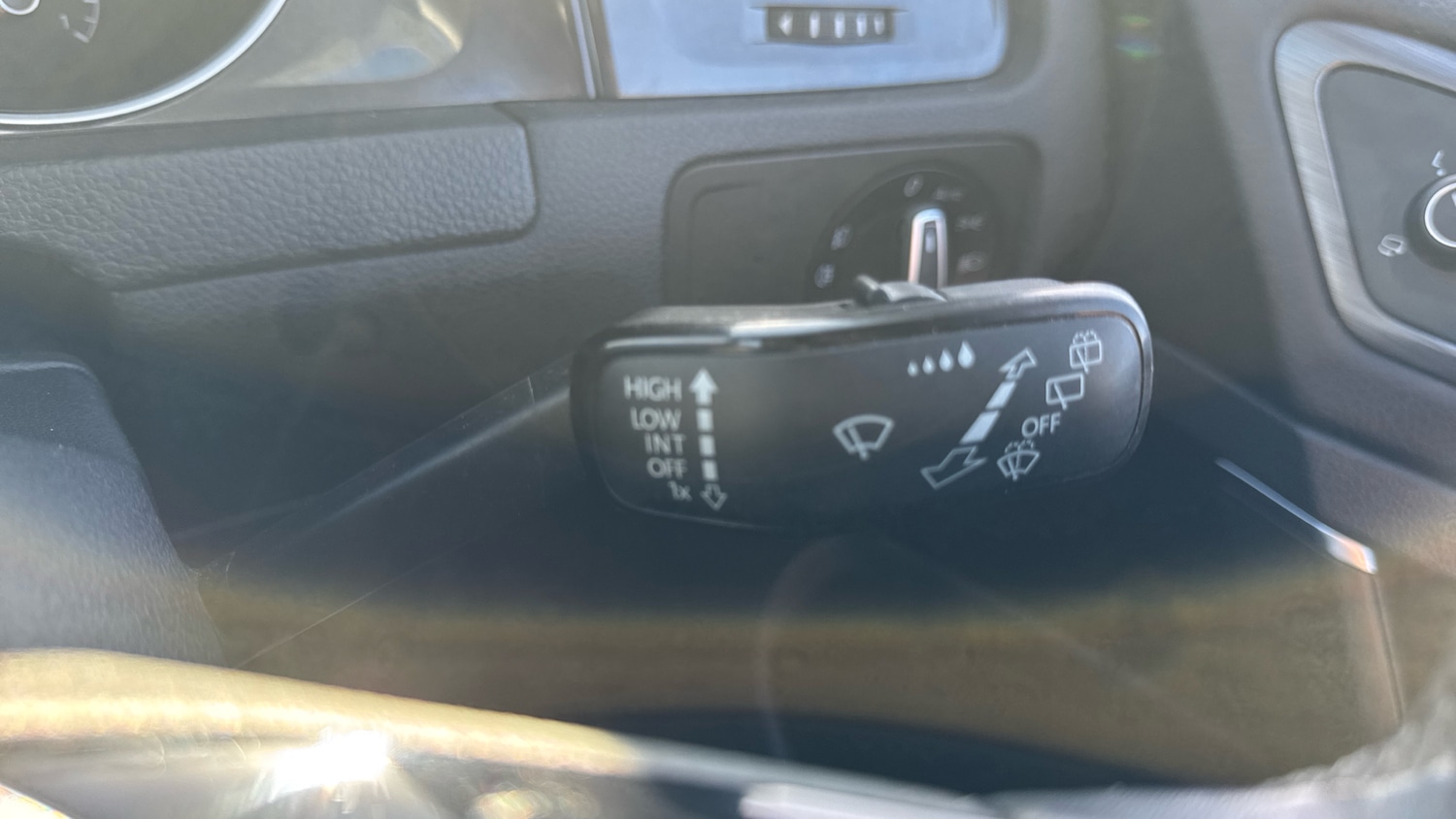 Used Volkswagen Golf 2019 for sale - 76407344: Photo 24