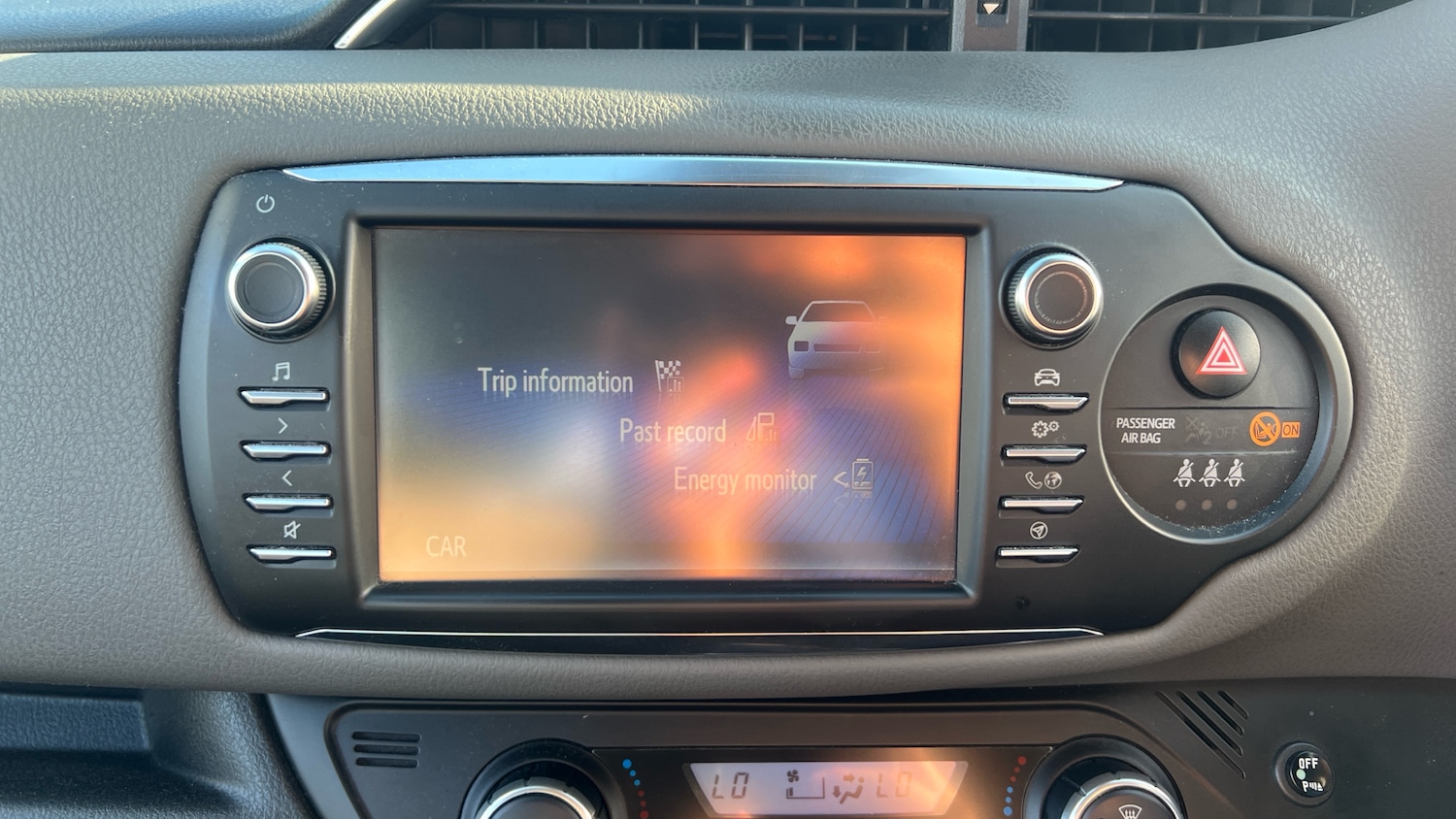 Used Toyota Yaris 2018 for sale - 76605461: Photo 12