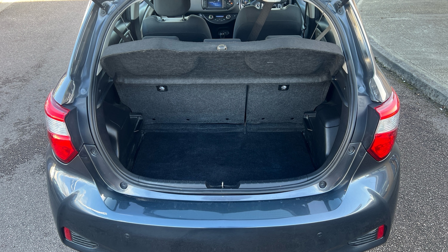 Used Toyota Yaris 2018 for sale - 76605461: Photo 4