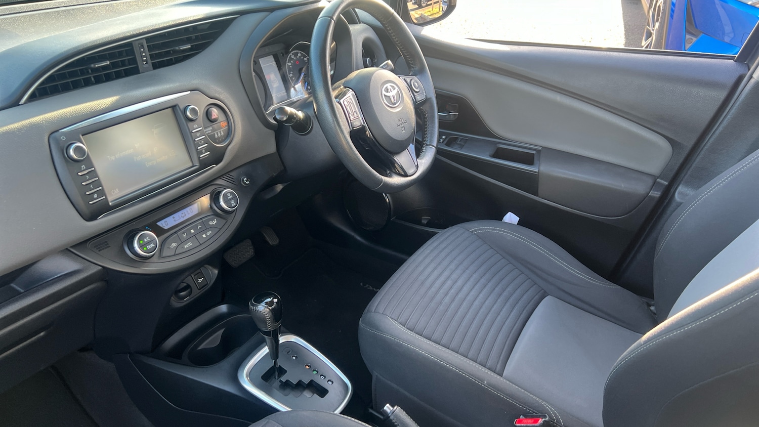 Used Toyota Yaris 2018 for sale - 76605461: Photo 9