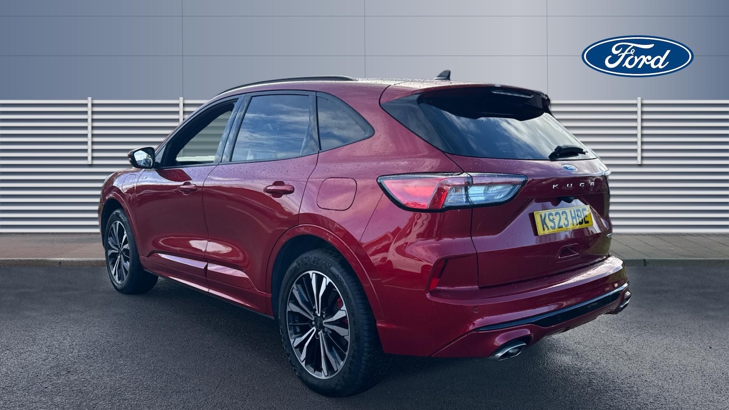 Used Ford Kuga 2023 for sale - 76444335: Photo 2