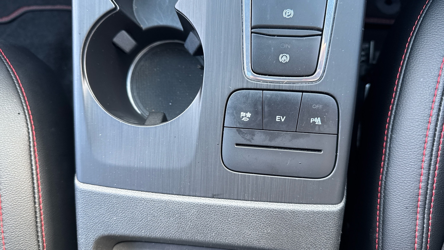 Used Ford Kuga 2023 for sale - 76444335: Photo 28