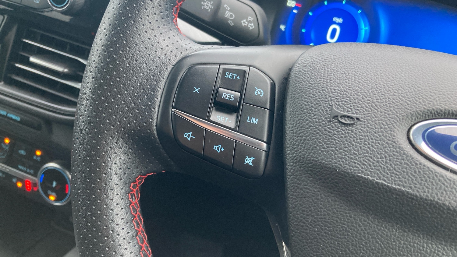 Used Ford Kuga 2024 for sale - 77062064: Photo 25