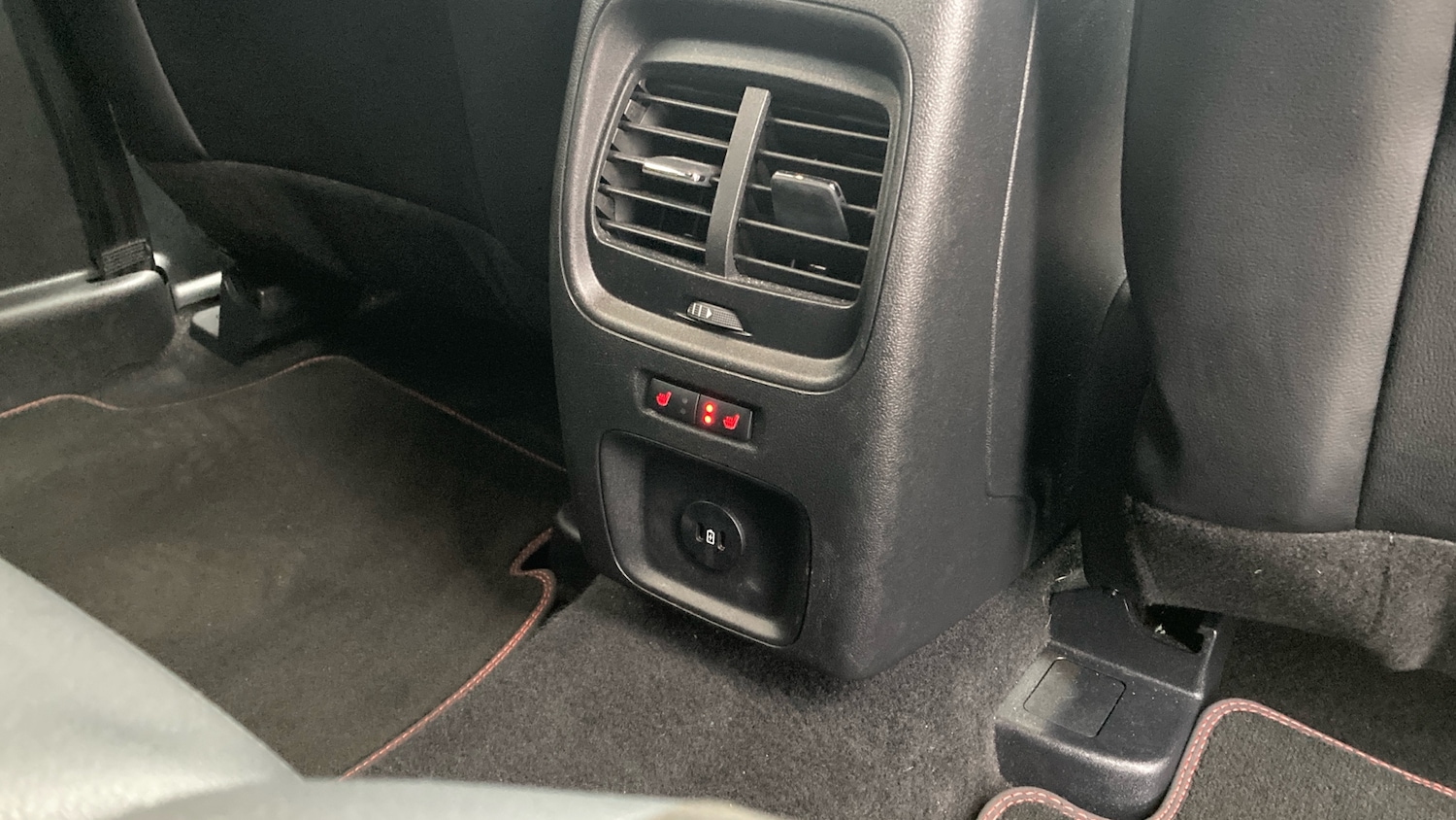 Used Ford Kuga 2024 for sale - 77062064: Photo 32