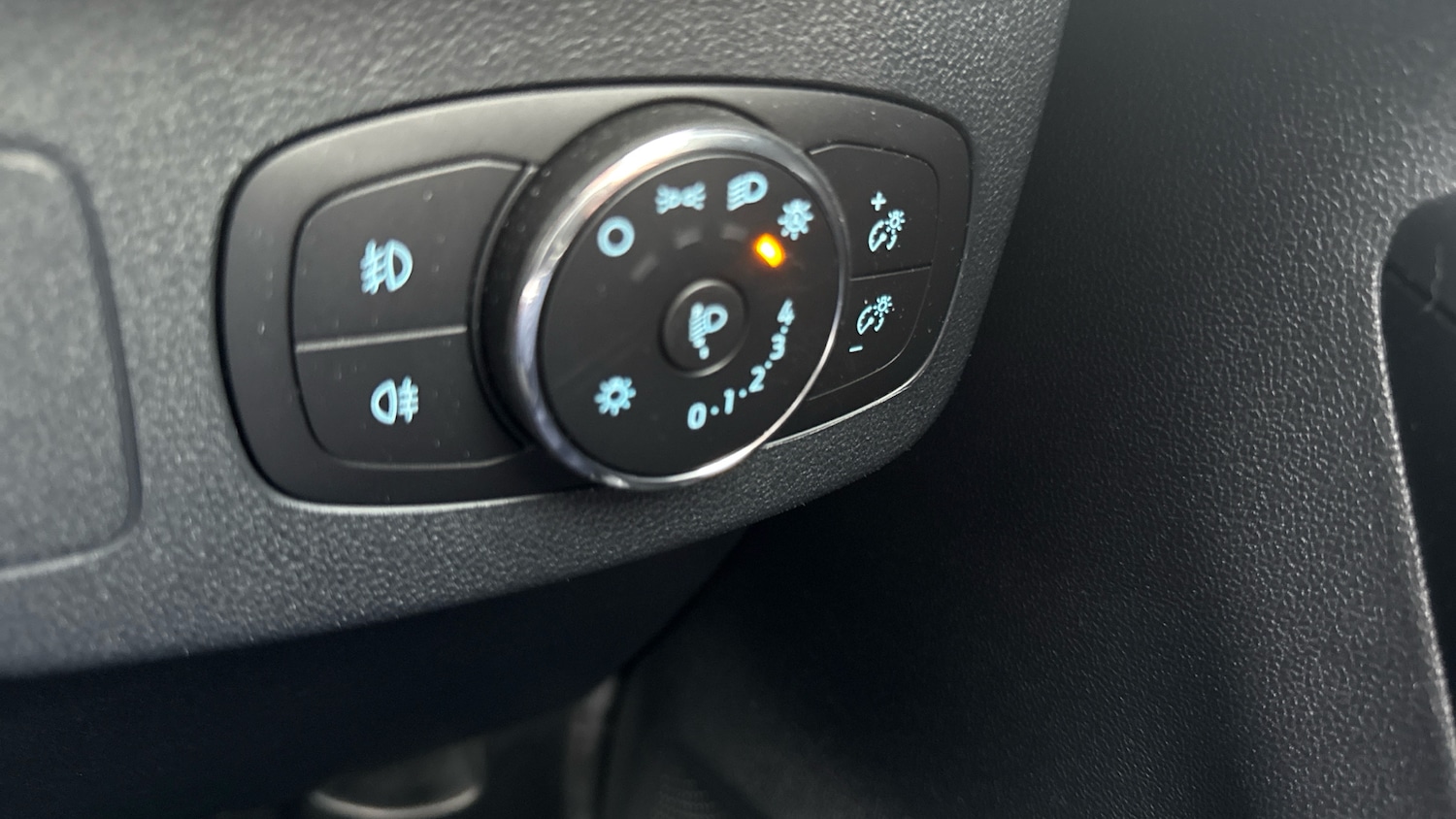 Used Ford Puma 2023 for sale - 77676172: Photo 31