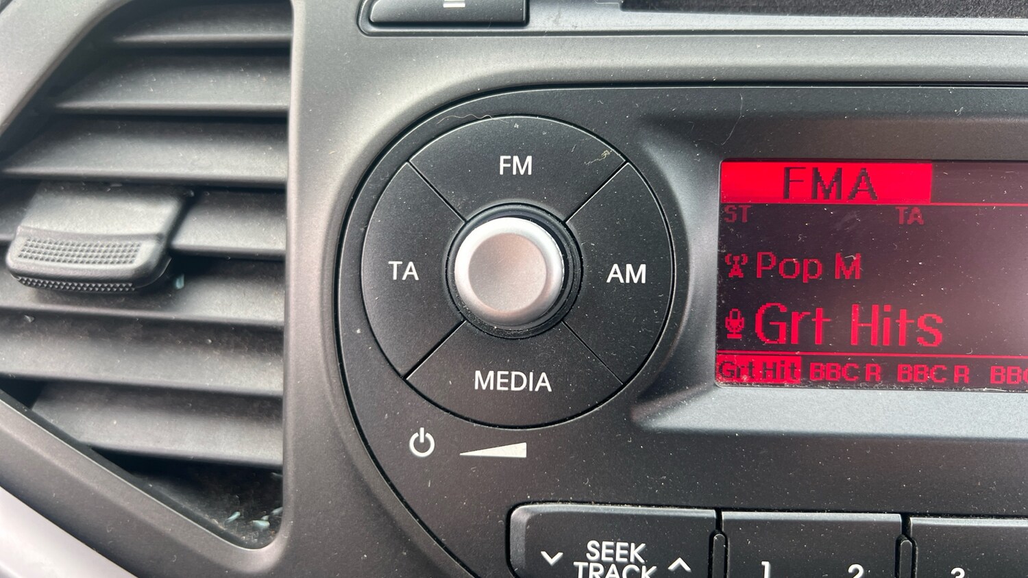 Used Kia Picanto 2015 for sale - 77996922: Photo 30