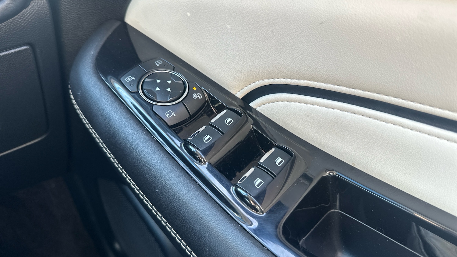 Used Ford Edge 2017 for sale - 77830407: Photo 21