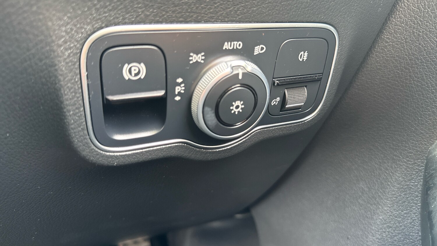 Used Mercedes-Benz B Class 2019 for sale - 77501164: Photo 24