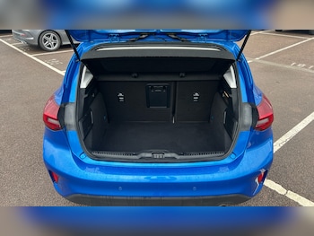 Used Ford Focus 2023 for sale - 77482212: Photo