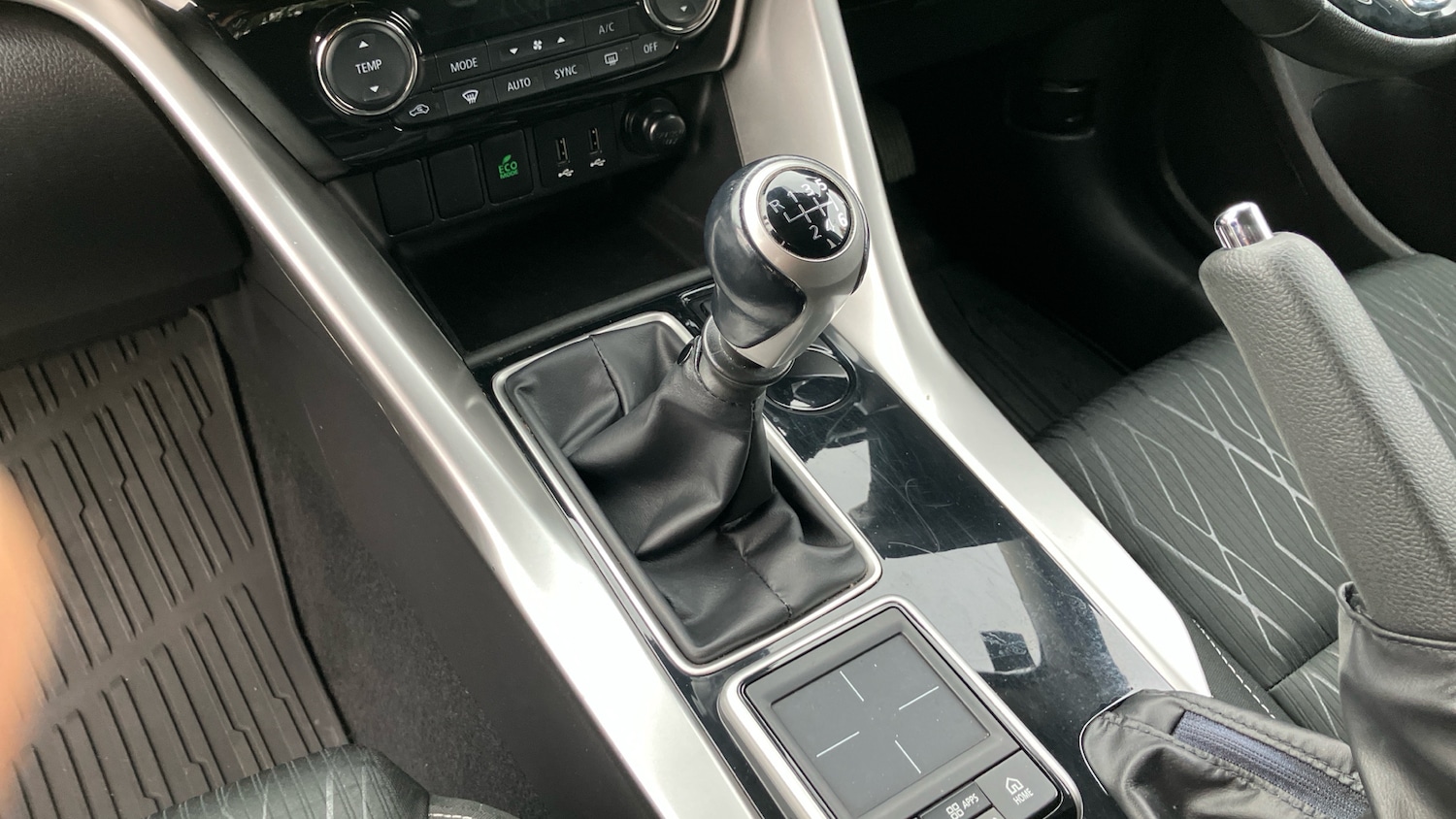 Used Mitsubishi Eclipse Cross 2019 for sale - 76799057: Photo 13