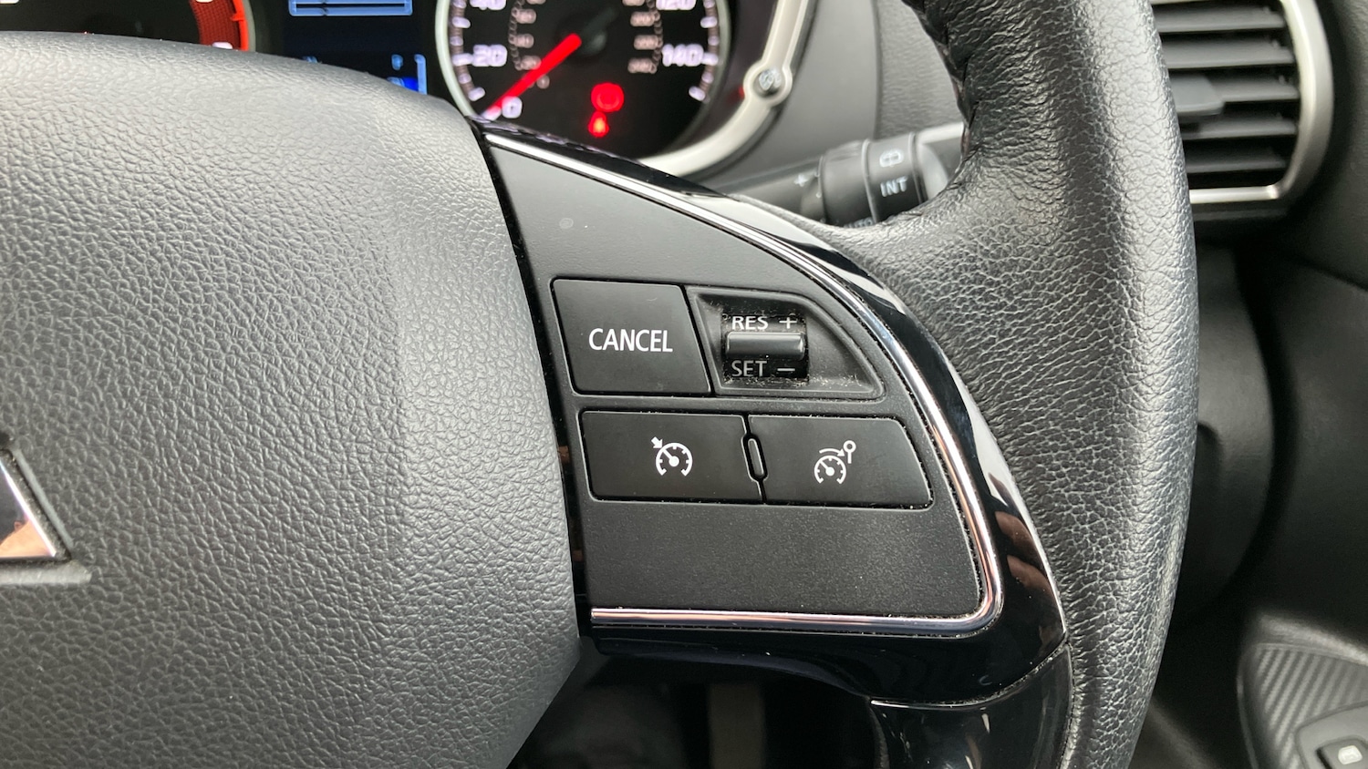 Used Mitsubishi Eclipse Cross 2019 for sale - 76799057: Photo 23