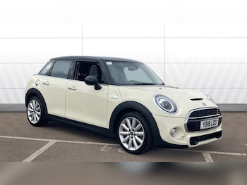 Used MINI Hatch 2018 for sale - 75821165: Photo