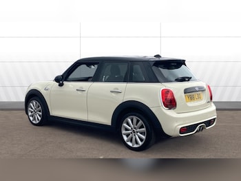 Used MINI Hatch 2018 for sale - 75821165: Photo