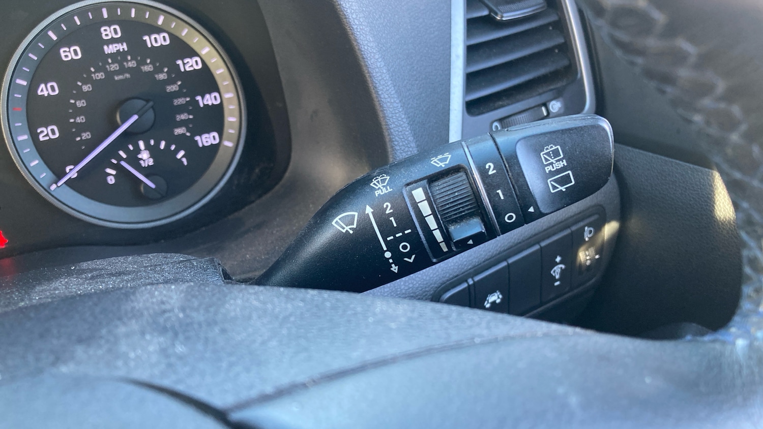 Used Hyundai TUCSON 2017 for sale - 76568356: Photo 24