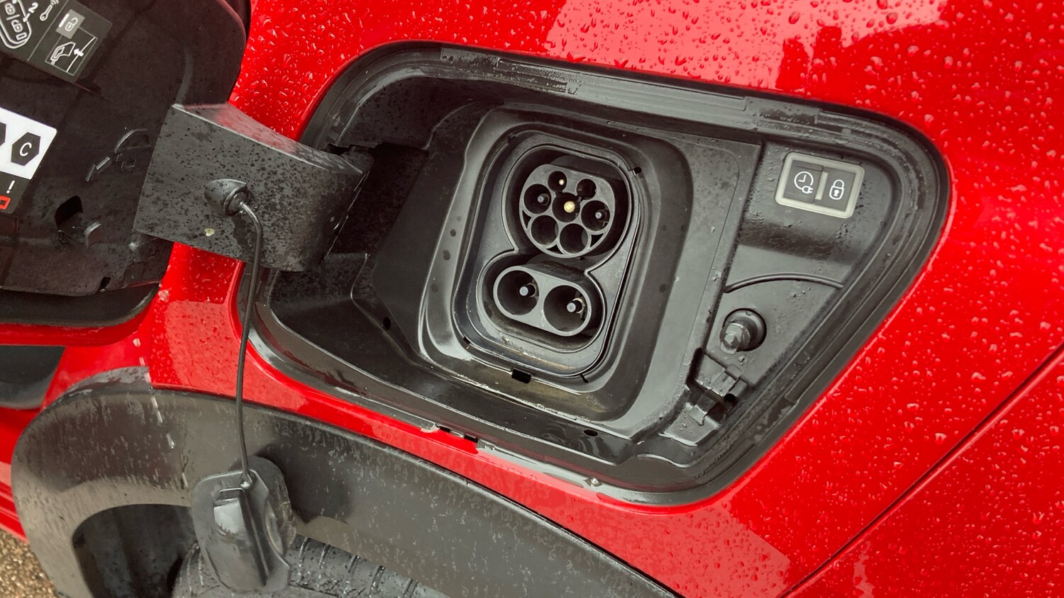 Used Peugeot 2008 2023 for sale - 77431090: Photo 34