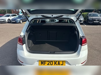 Used Volkswagen Golf 2020 for sale - 79271374: Photo