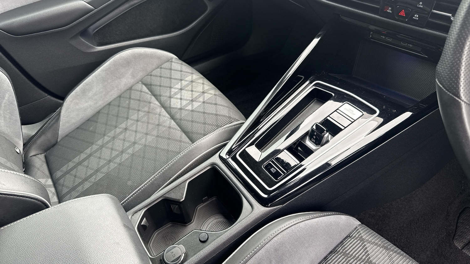 Used Volkswagen Golf 2024 for sale - 76428575: Photo 14