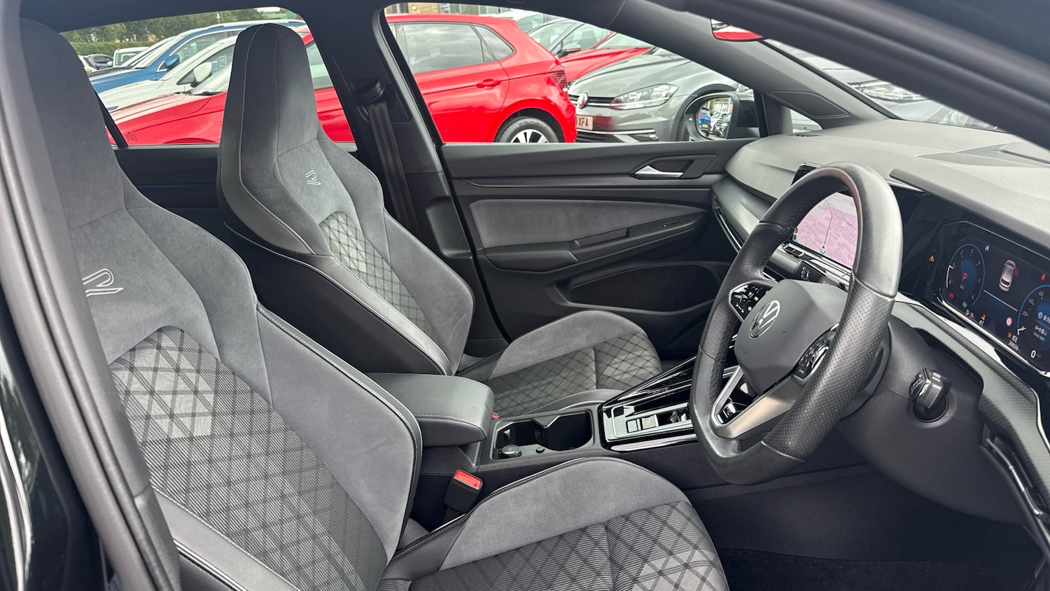 Used Volkswagen Golf 2024 for sale - 76428575: Photo 15