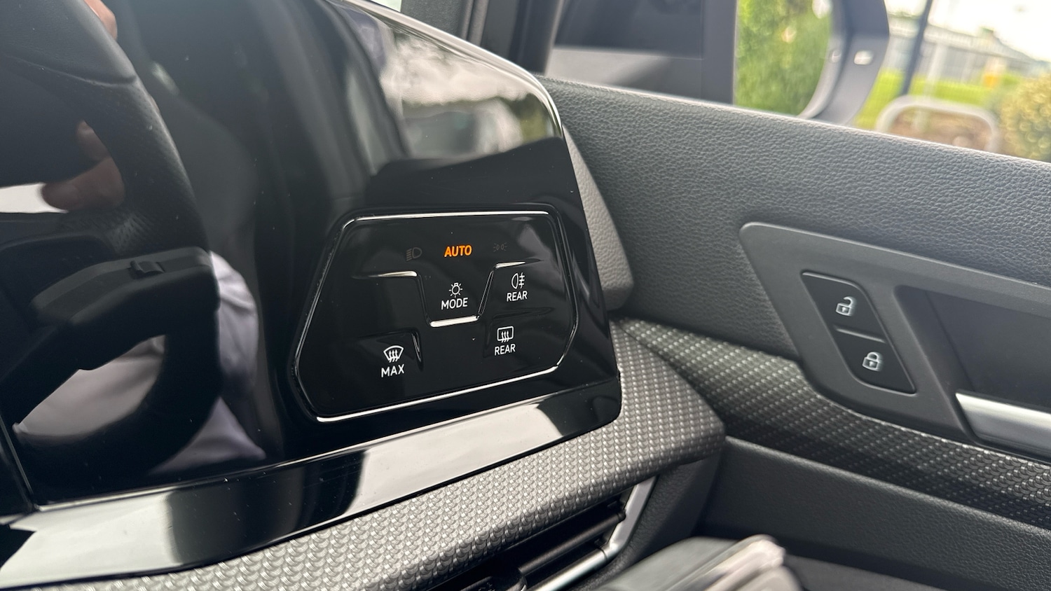 Used Volkswagen Golf 2024 for sale - 76428575: Photo 32