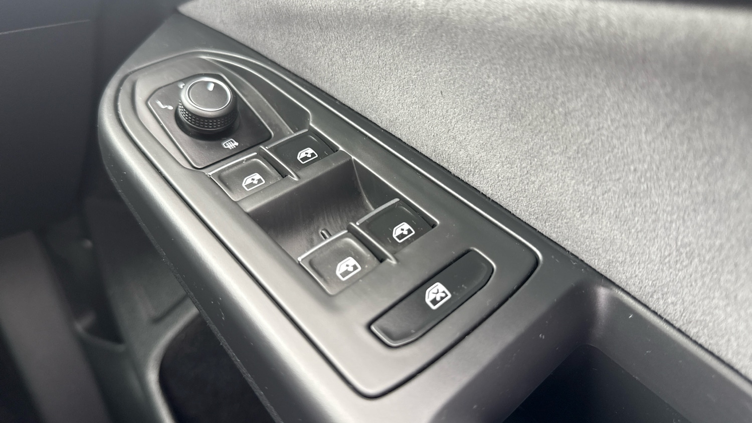 Used Volkswagen Golf 2024 for sale - 76428575: Photo 40