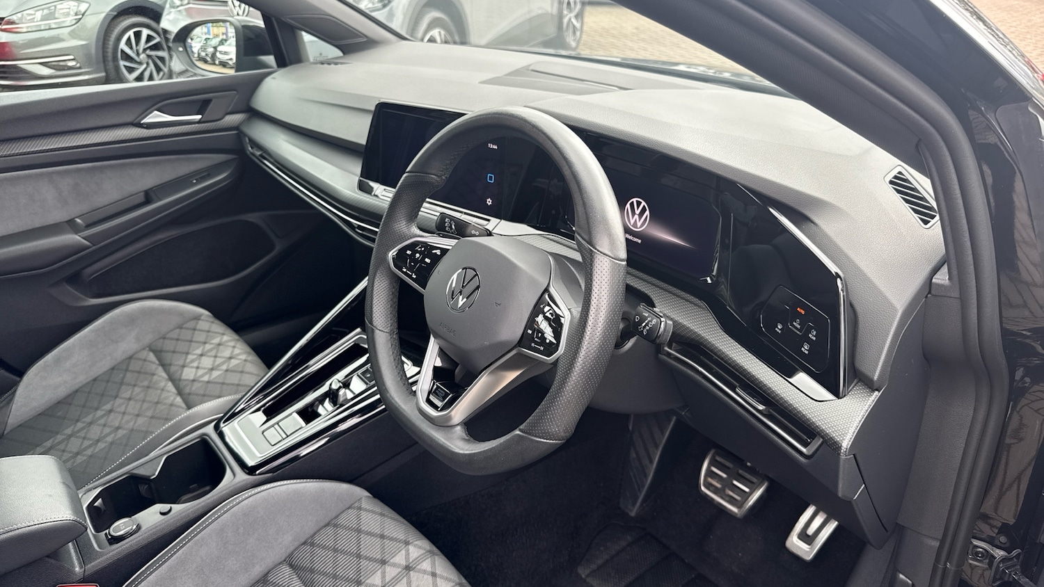 Used Volkswagen Golf 2024 for sale - 76428575: Photo 6