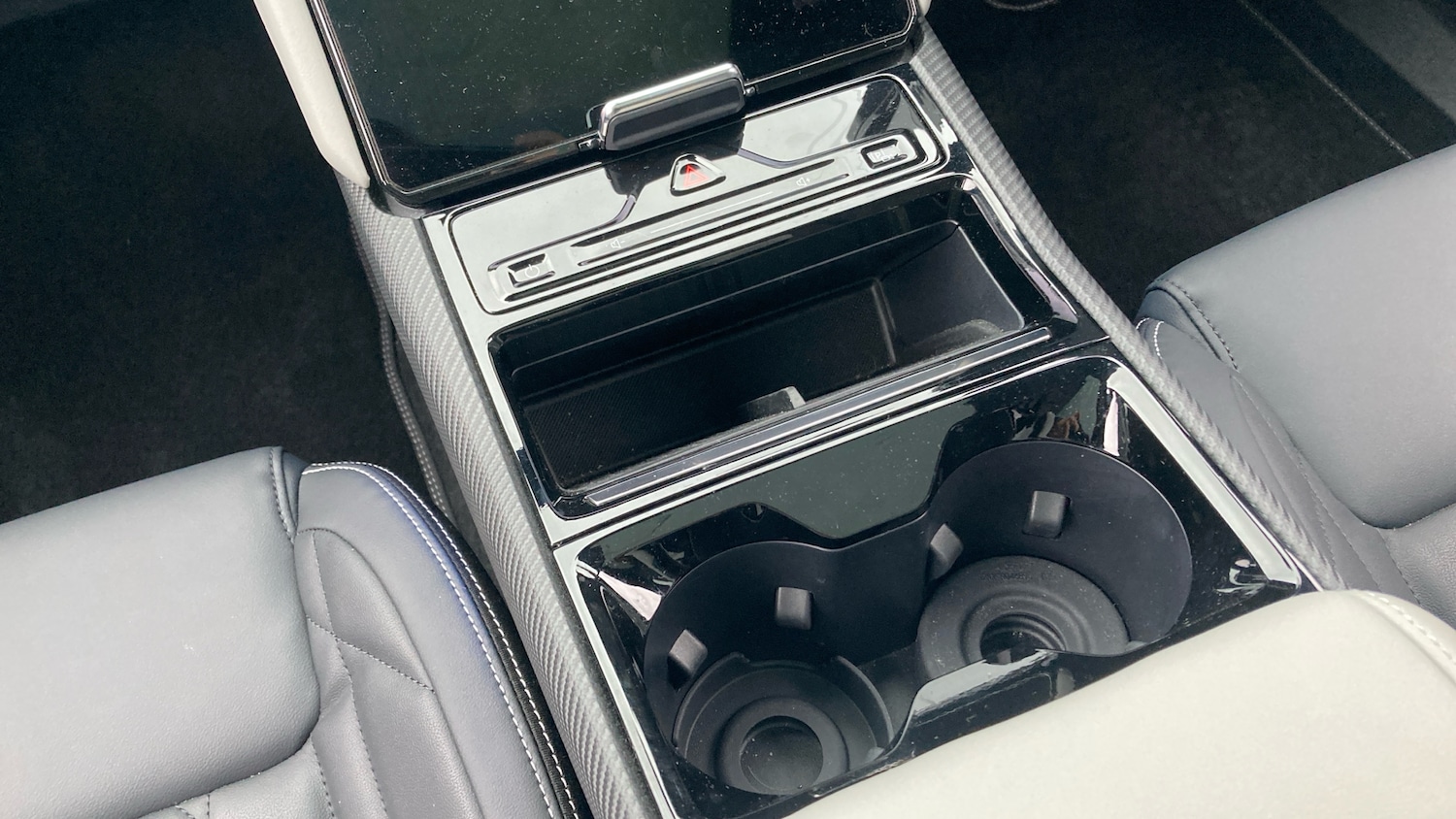 Used Ford Explorer 2024 for sale - 76518453: Photo 13